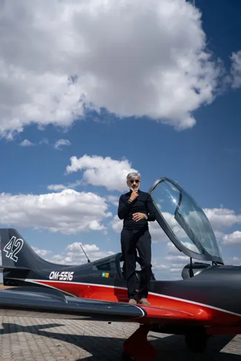 Virgil Tornoreanu pe aripa avionului VL3